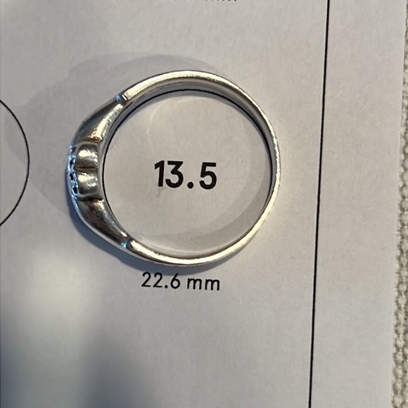 Sterling Silver Claddagh Ring - Picture 4 of 5